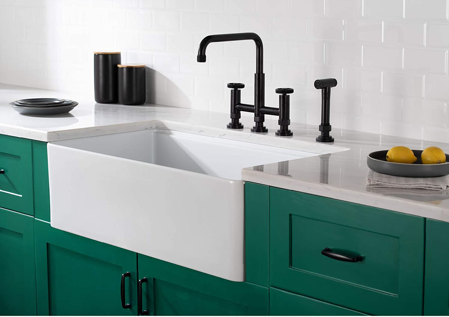 Benefits & Timeless Appeal of a Bridge Faucet Benefits & Timeless Appeal of a Bridge Faucet