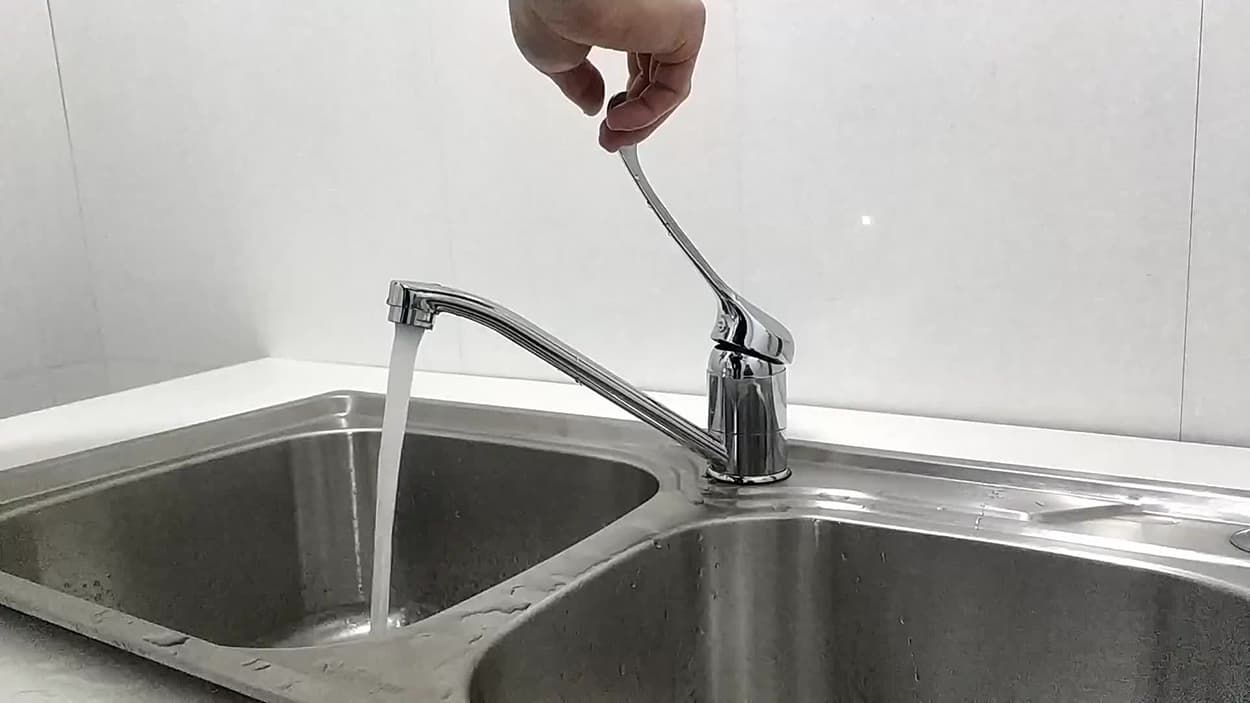 Ada faucet (10) Ada faucet (10)