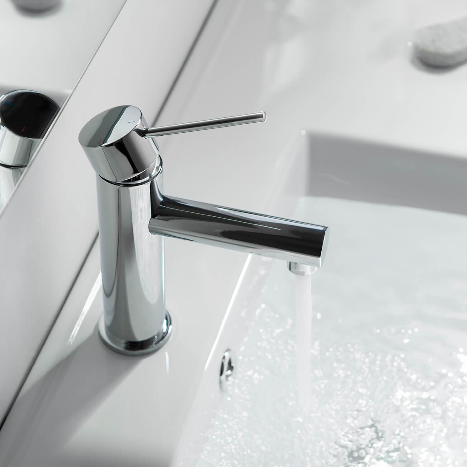 High Quality Washbasin cUPC Health Fancy Single Hole Solid brass construction Single Hole Bathroom Faucet