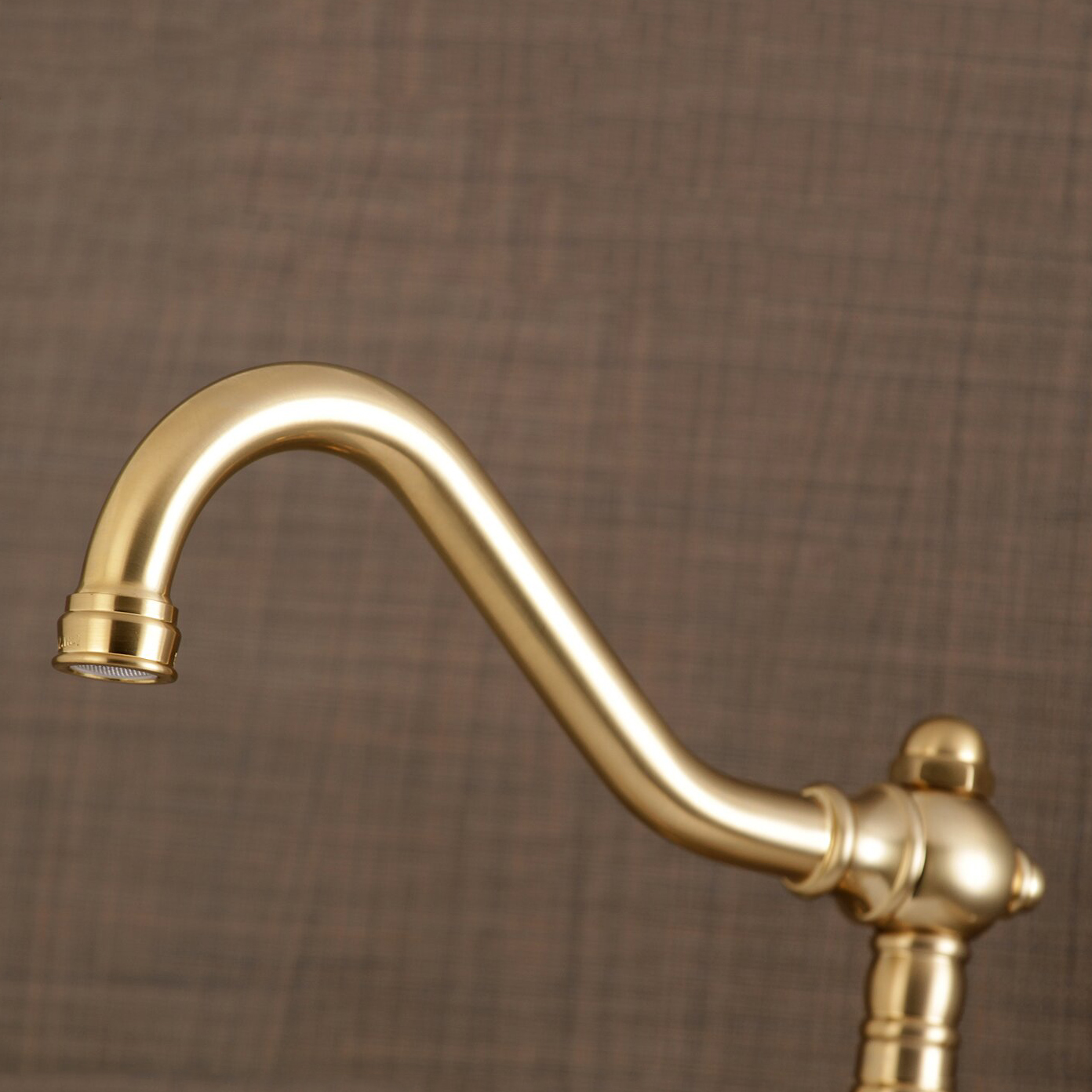 High Quality China Factory CUPC Bridge Double Handle Antique Luxury Vintage Brass Bathroom Faucet