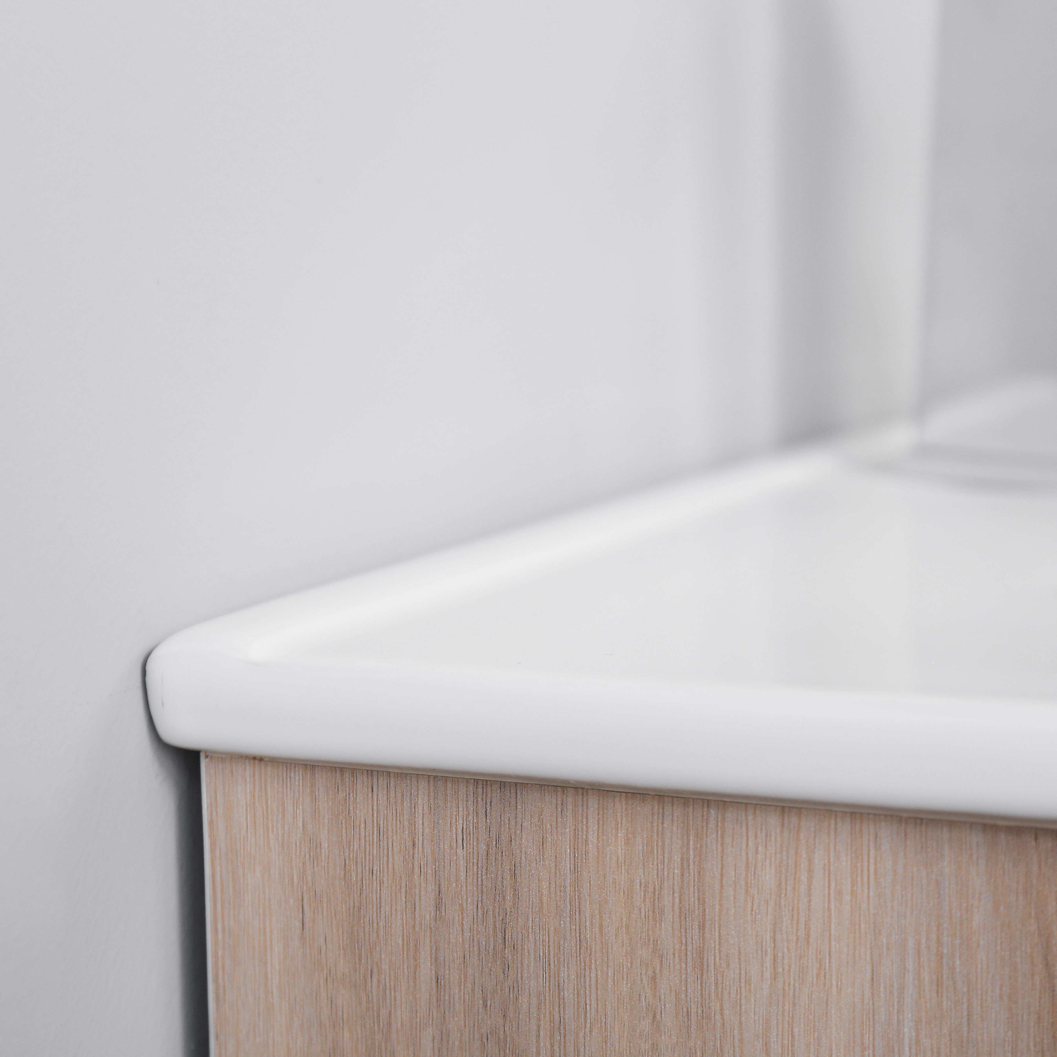 Modern Countertop UPC Vanity Ceramic Vessel Bathroom Sink for Cabinet