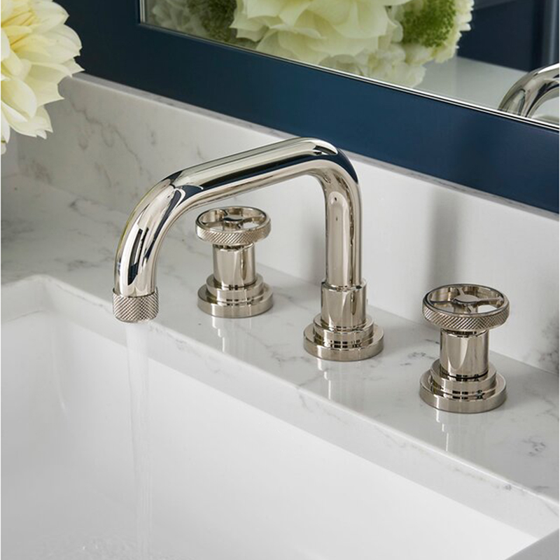 Aquacubic polished Chrome Contemporary Low-Arc 2-Handle Bath Vanity Sink Faucet Tap