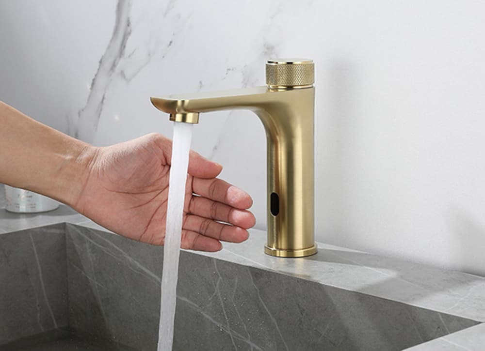 bathroom fixtures (3)