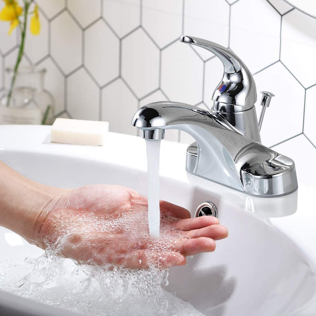 Single Handle Commercial Bathroom Faucet Chrome Lead-Free 4 Inch Centerset Bathroom Basin Sink Faucets