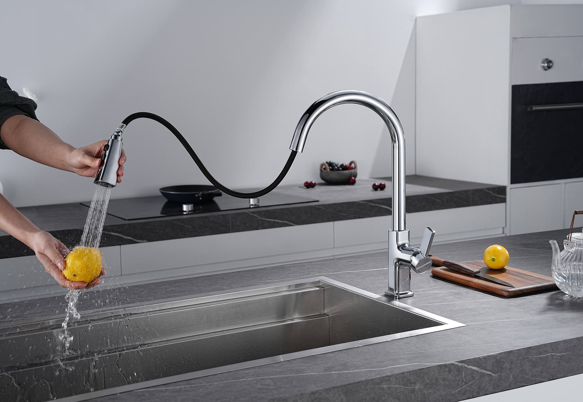 kitchen faucet (13).jpg