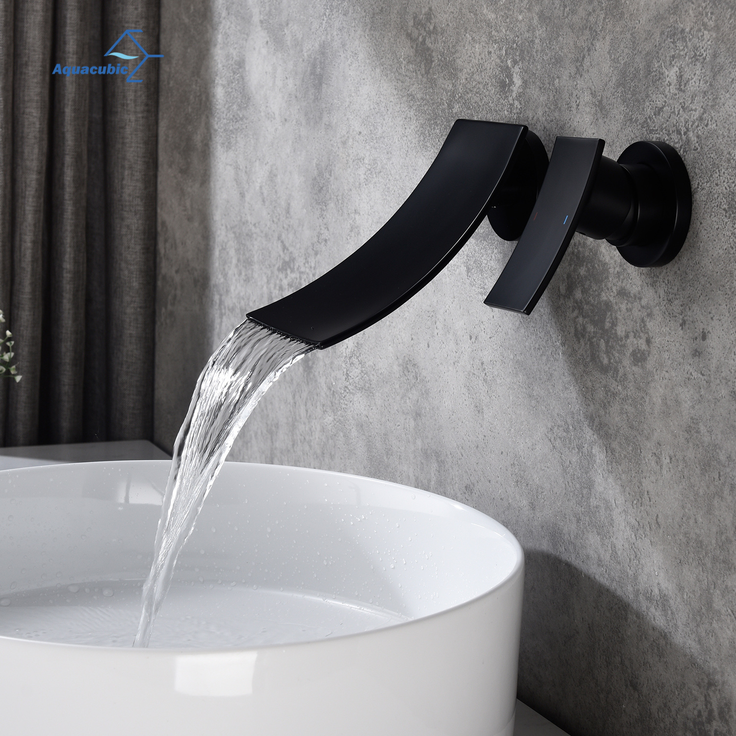 Wall Mounted Excellent Solid Single Hole Bathroom Faucet