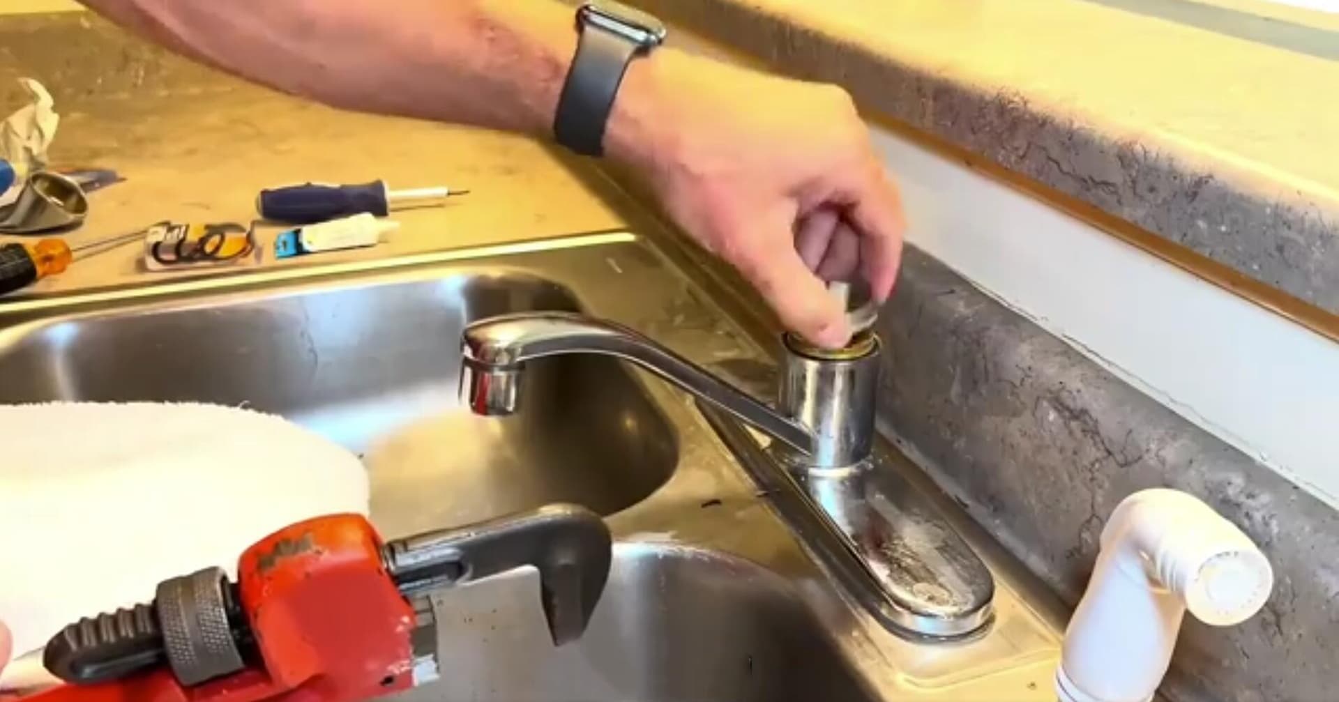 Faucet leakage repair (6).jpg