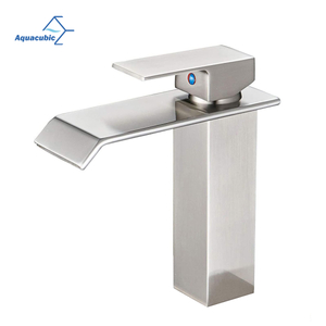 China Factory Single Handle Deck Mount Bathroom Faucet Brushed Nickel Waterfall Spout Bath Sink Taps