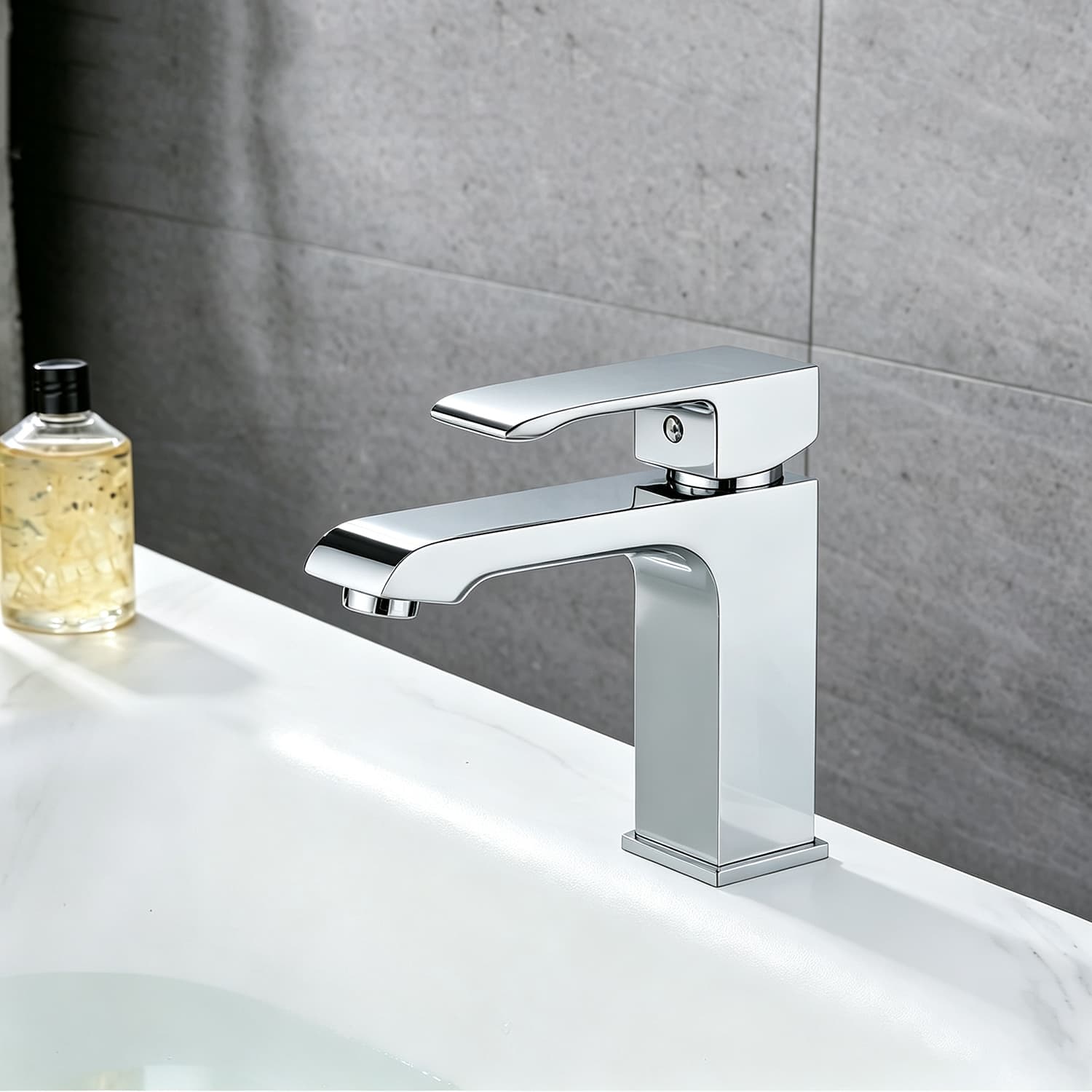 brass faucet (3) brass faucet (3)