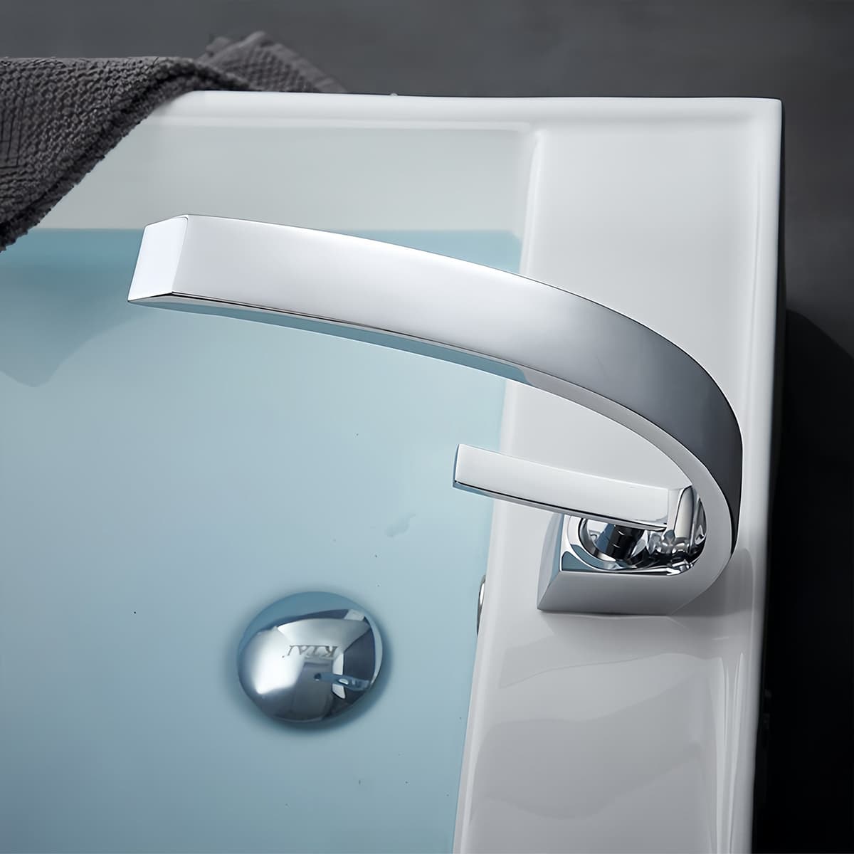 curved bathroom faucet (4) curved bathroom faucet (4)
