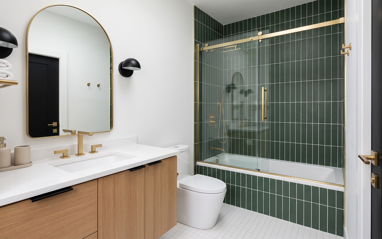 Milan Hospitality Bathroom Series application image