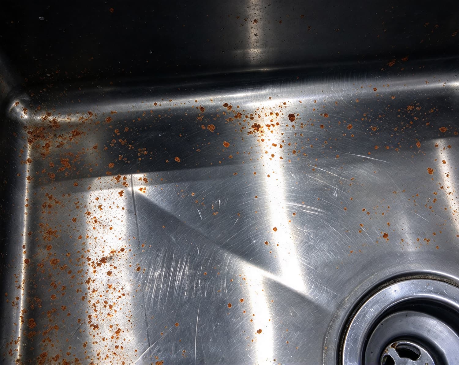 Rust stains sink.jpg